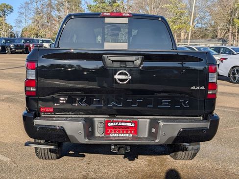 New 2026 Nissan Frontier SV image 4