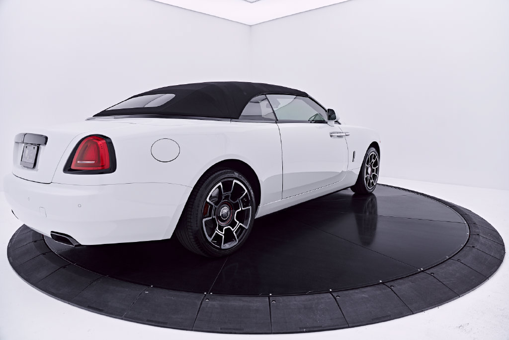 Used 2020 Rolls-Royce Dawn RWD image 16