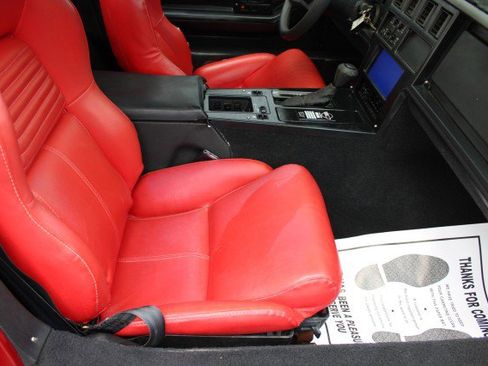 Used 1989 Chevrolet Corvette Convertible RWD image 6