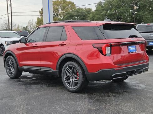 New 2026 Ford Explorer ST-Line w/ ST-Line Street Pack image 7