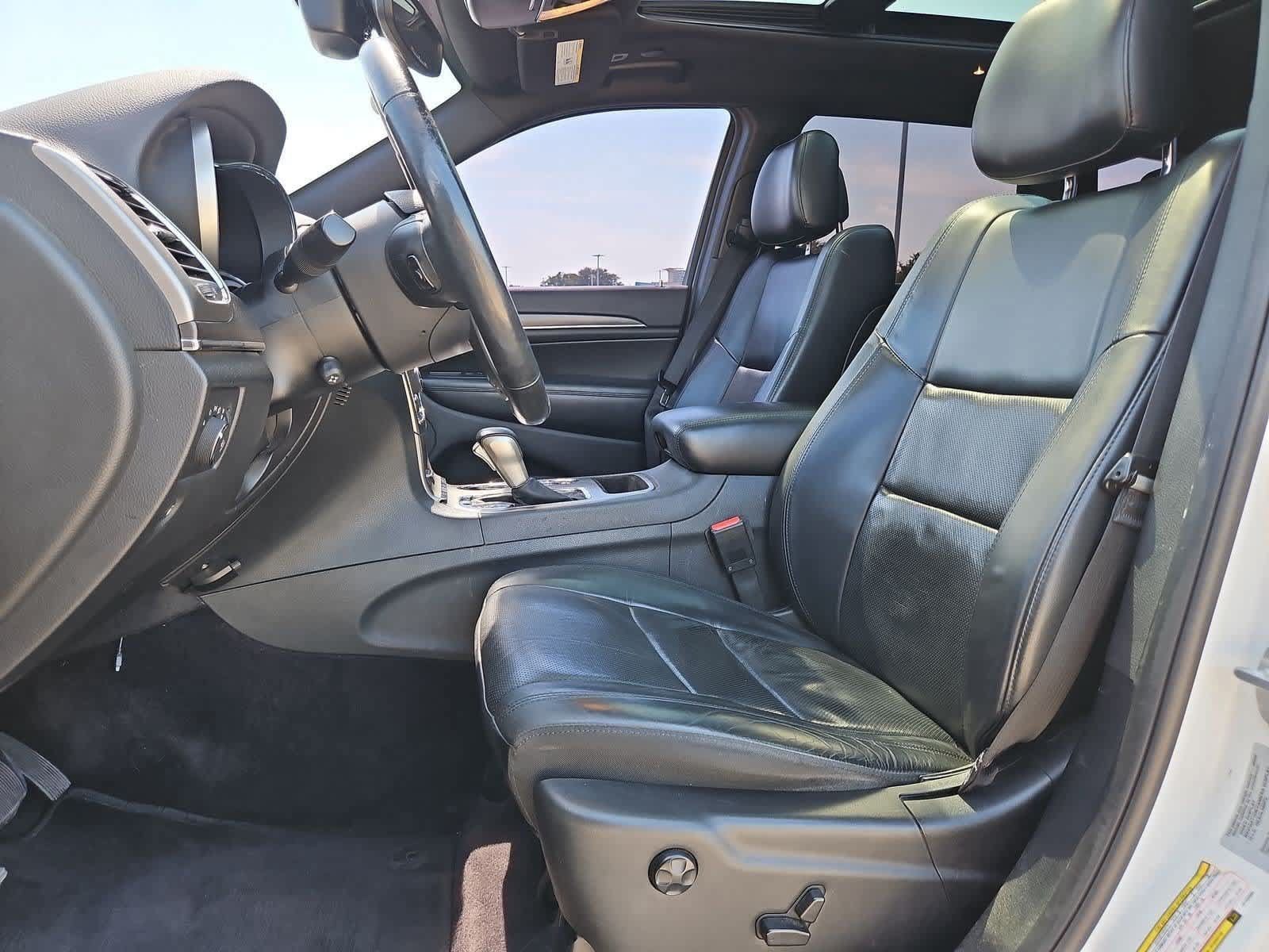Used 2018 Jeep Grand Cherokee Limited w/ Luxury Group II RWD image 15