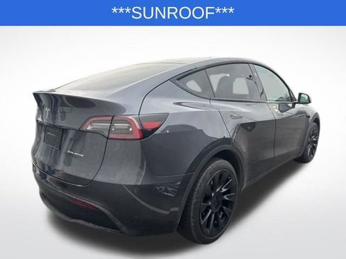 Used 2023 Tesla Model Y Long Range image 6