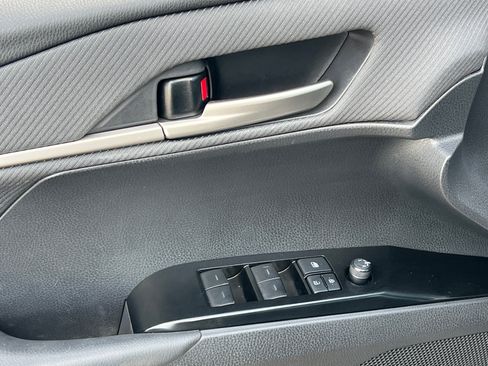Used 2025 Toyota Camry SE w/ Multimedia Upgrade Package FWD image 11