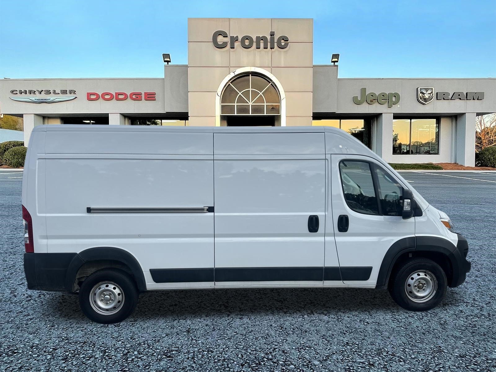 Used 2024 RAM ProMaster 2500 FWD image 2