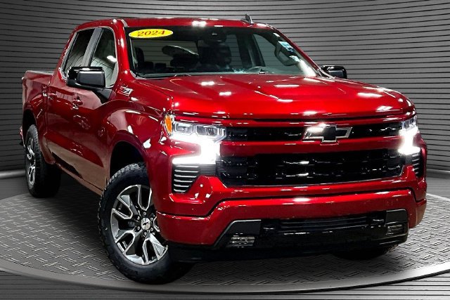 Certified 2024 Chevrolet Silverado 1500 RST w/ Z71 Off-Road Package AWD/4WD image 3