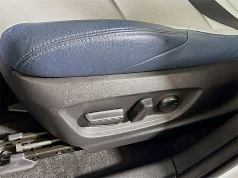 Used 2023 Subaru Solterra AWD image 19