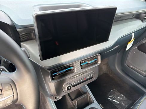 New 2026 Ford Maverick Lobo AWD/4WD image 17