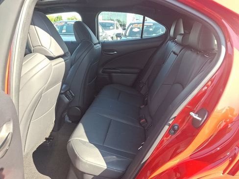 Used 2024 Lexus UX 250h F Sport AWD/4WD image 10