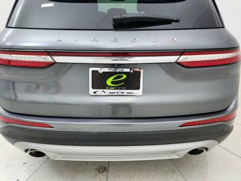 Used 2022 Lincoln Corsair FWD image 11