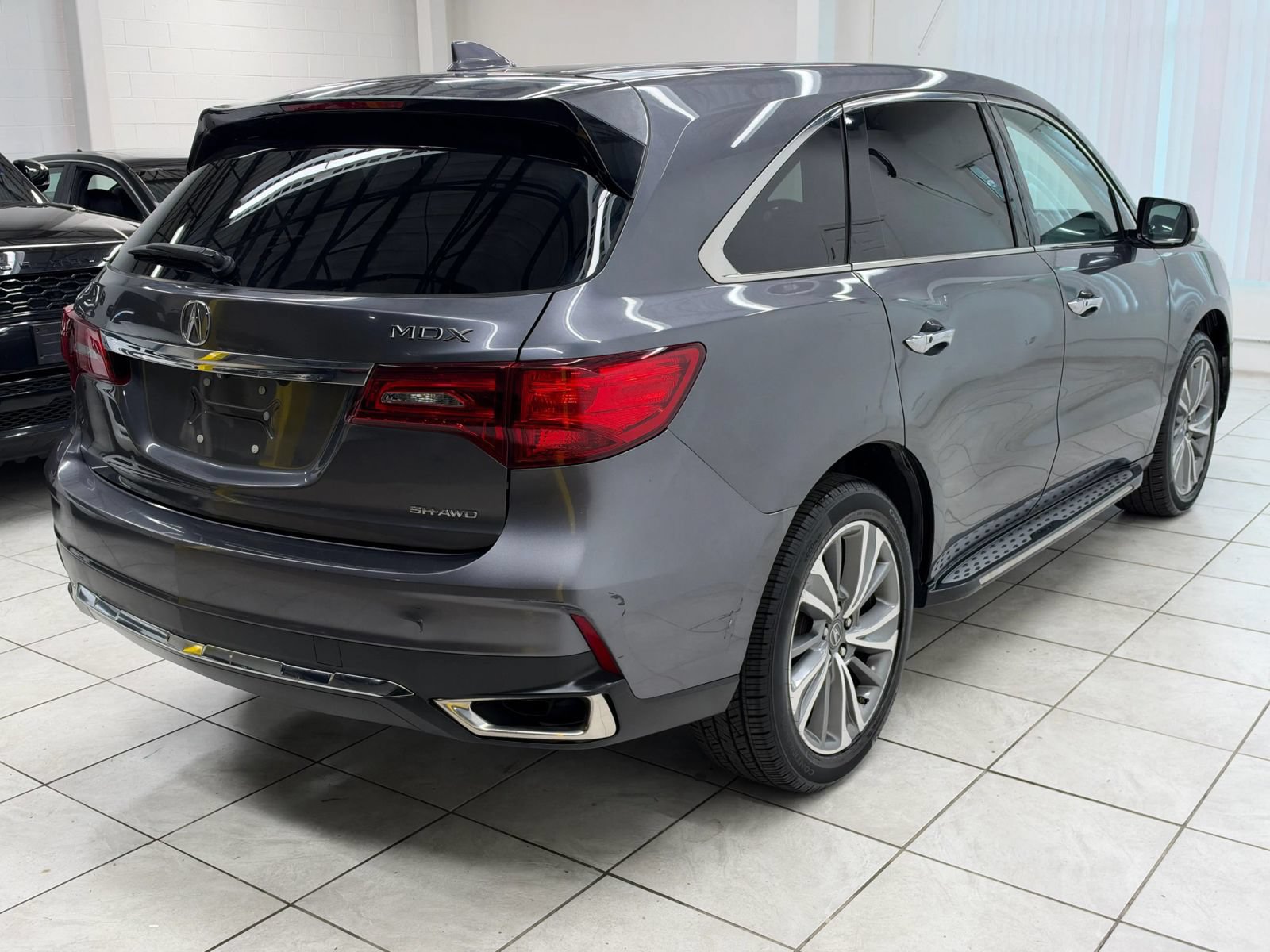 Used 2017 Acura MDX w/ Tech & Entertainment Pkg AWD/4WD image 9