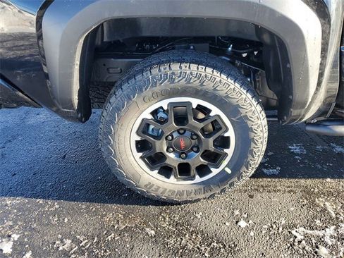 New 2026 Toyota Tacoma TRD Off-Road image 5