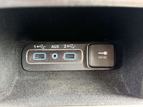 Used 2019 Jeep Grand Cherokee Limited image 26