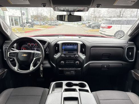 Used 2020 Chevrolet Silverado 1500 LT image 18