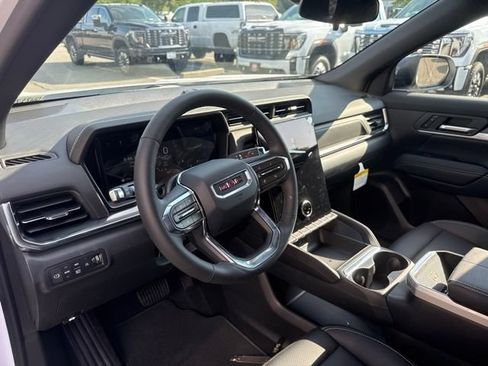 New 2027 GMC Terrain Elevation w/ Elevation Premium Package AWD/4WD image 11