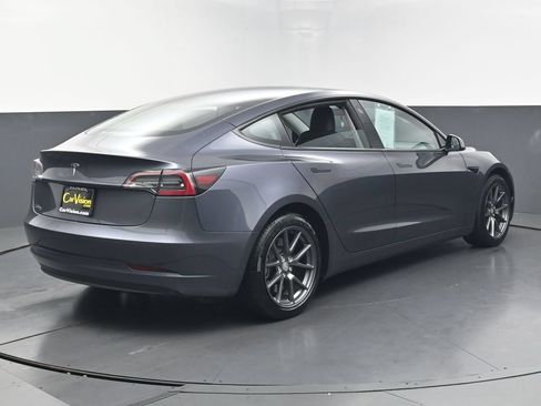 Used 2023 Tesla Model 3 Standard Range RWD image 4