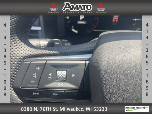 New 2025 Mitsubishi Outlander SE image 30