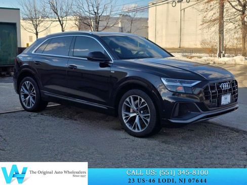 Used 2021 Audi Q8 Premium Plus w/ Premium Plus Package image 1
