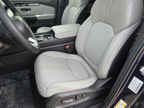 New 2025 Honda Pilot Touring image 24