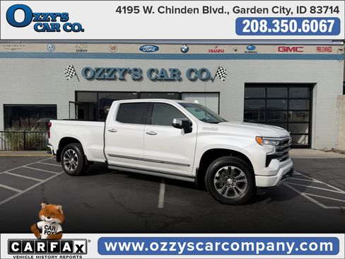 Used 2024 Chevrolet Silverado 1500 High Country w/ Technology Package AWD/4WD image 1