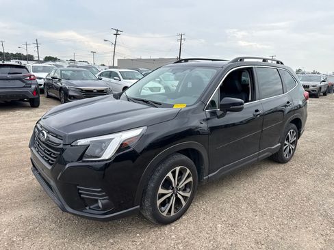 Used 2023 Subaru Forester Limited AWD/4WD image 1