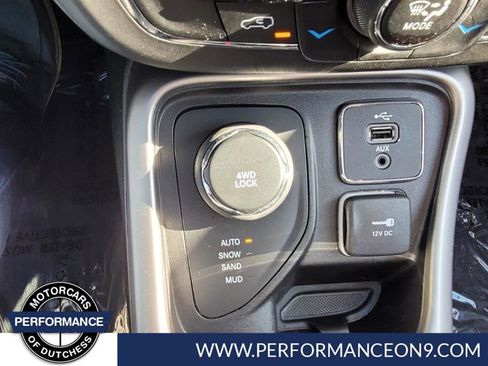 Used 2018 Jeep Compass Latitude w/ Popular Equipment Group image 24