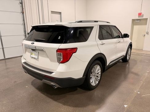 Used 2022 Ford Explorer Limited w/ Equipment Group 301A image 5