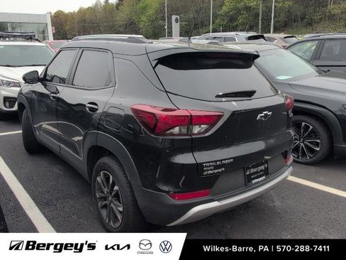Used 2023 Chevrolet TrailBlazer LT w/ Convenience Package AWD/4WD image 11