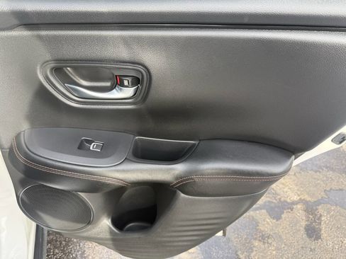 Used 2025 Honda HR-V Sport image 21