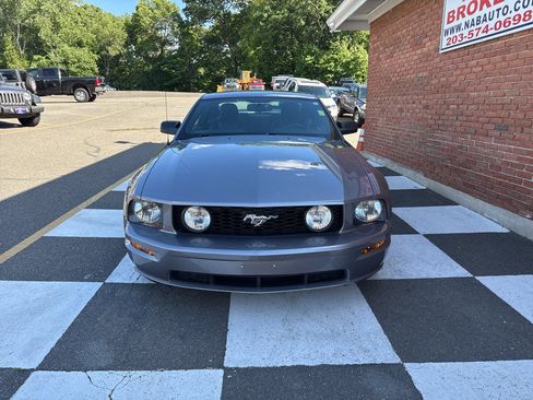 Used 2007 Ford Mustang GT RWD image 6