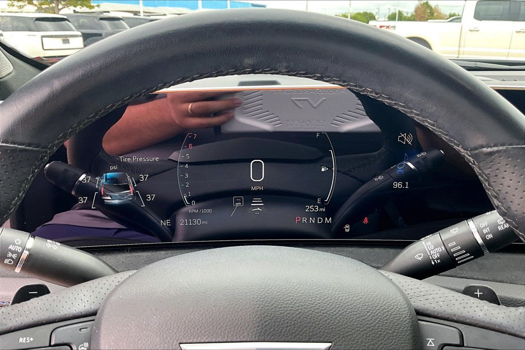 Used 2025 Cadillac XT4 Sport FWD image 22