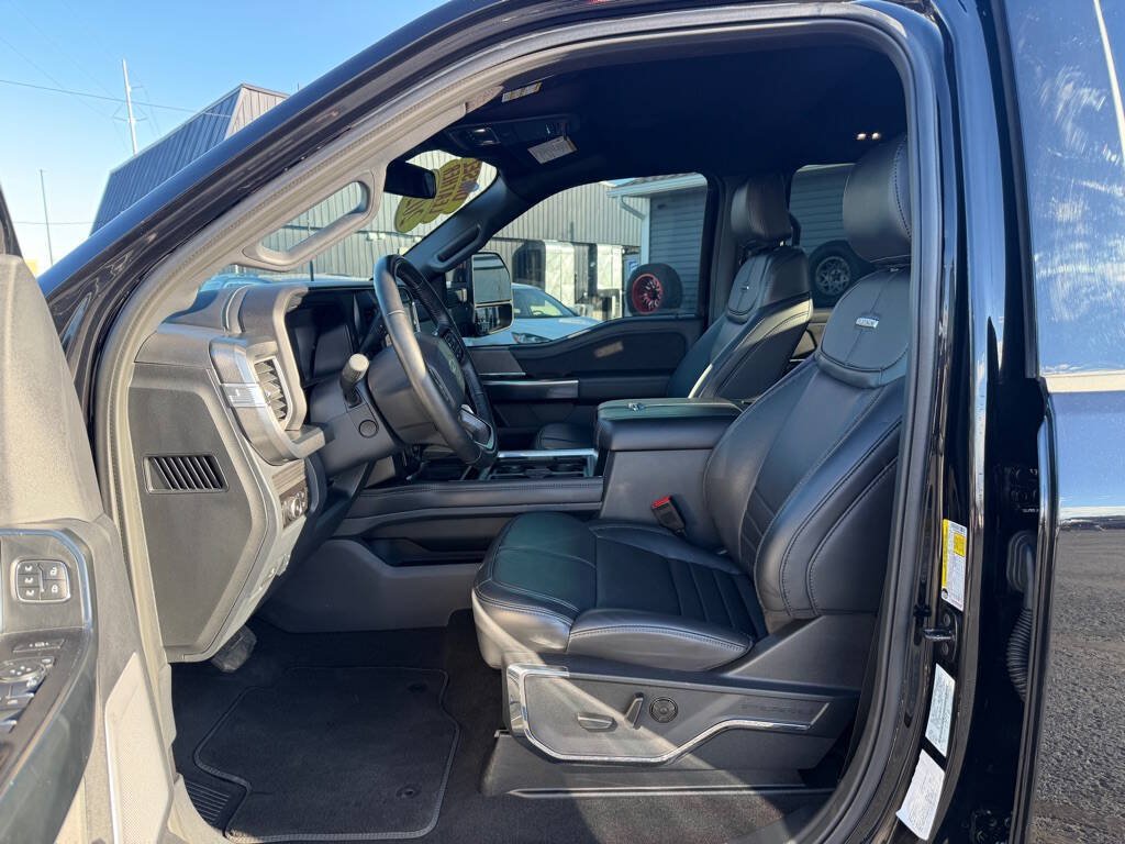 Used 2025 Ford F450 Platinum w/ FX4 Off-Road Package AWD/4WD image 13