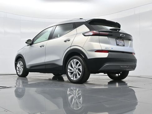 Used 2022 Chevrolet Bolt EUV LT image 49