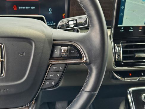 Used 2023 Lincoln Navigator Black Label image 34