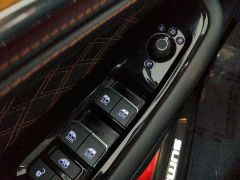 Used 2022 Jeep Grand Cherokee Summit AWD/4WD image 24