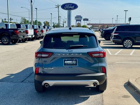 New 2025 Ford Escape Active image 4