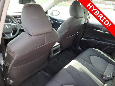 Used 2019 Toyota Camry LE image 22