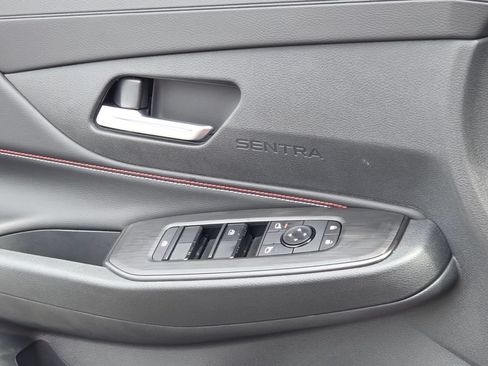 New 2026 Nissan Sentra SR FWD image 26