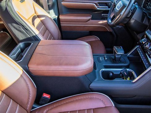 Used 2025 GMC Sierra 1500 Denali Ultimate image 21