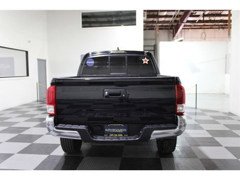 Used 2021 Toyota Tacoma SR5 image 5