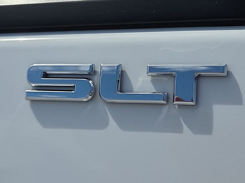 Used 2020 GMC Terrain SLT w/ Preferred Package FWD image 8