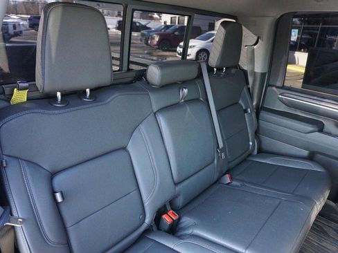 Used 2024 GMC Sierra 2500 SLT w/ SLT Convenience Package image 36