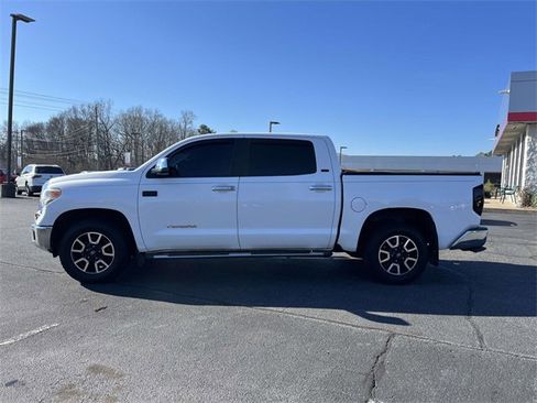 Used 2017 Toyota Tundra SR5 w/ SR5 Upgrade Package image 6
