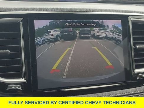 Used 2025 Chrysler Pacifica Limited FWD image 33