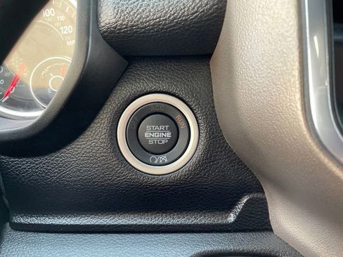 Used 2024 RAM 2500 Laramie image 38