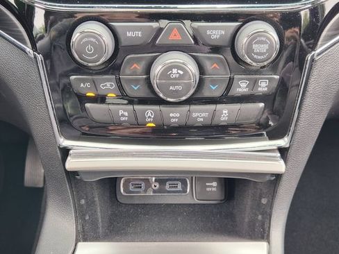 Certified 2020 Jeep Grand Cherokee Limited RWD image 18