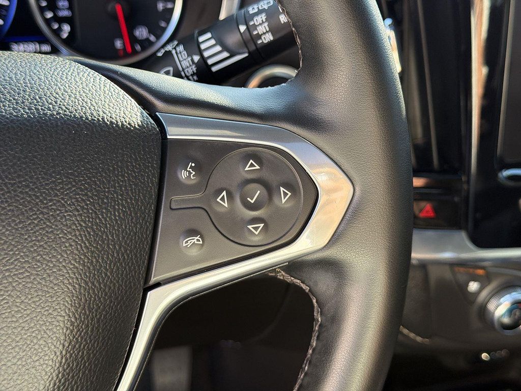 Used 2023 Chevrolet Traverse Premier w/ Redline Edition FWD image 37