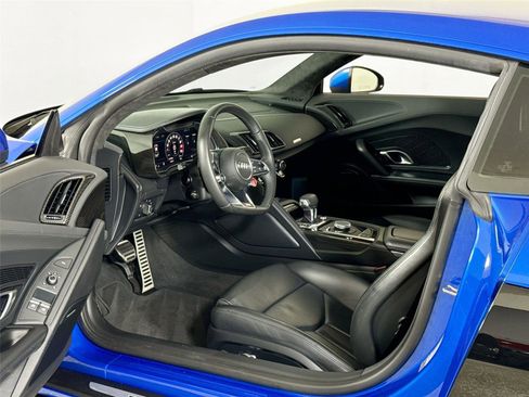 Used 2021 Audi R8 V10 image 13