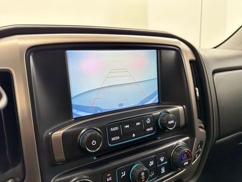 Used 2019 GMC Sierra 2500 Denali w/ Duramax Plus Package AWD/4WD image 25