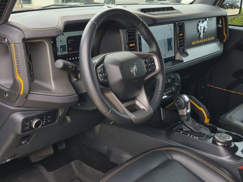 Used 2024 Ford Bronco Badlands AWD/4WD image 13
