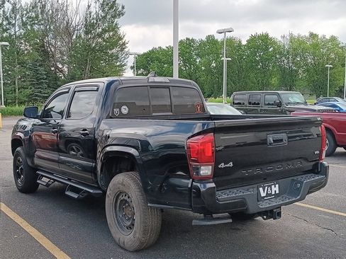 Used 2023 Toyota Tacoma SR AWD/4WD image 2